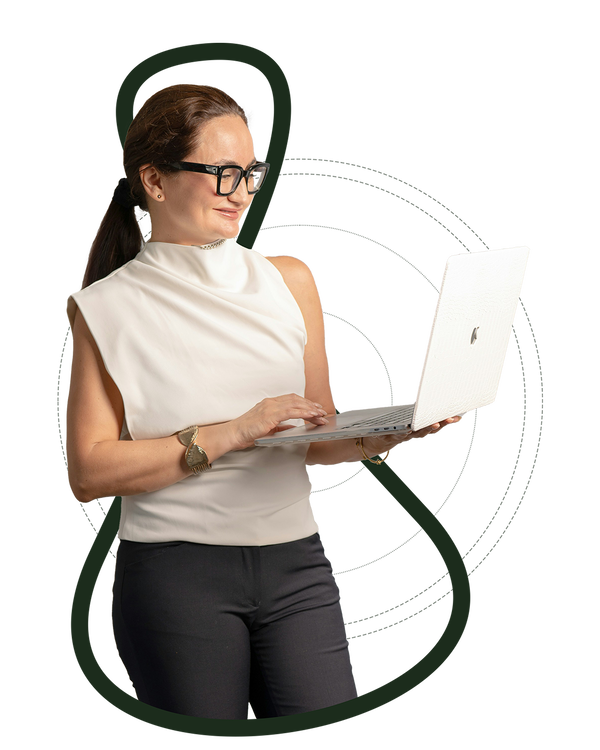 woman-with-laptop-vir